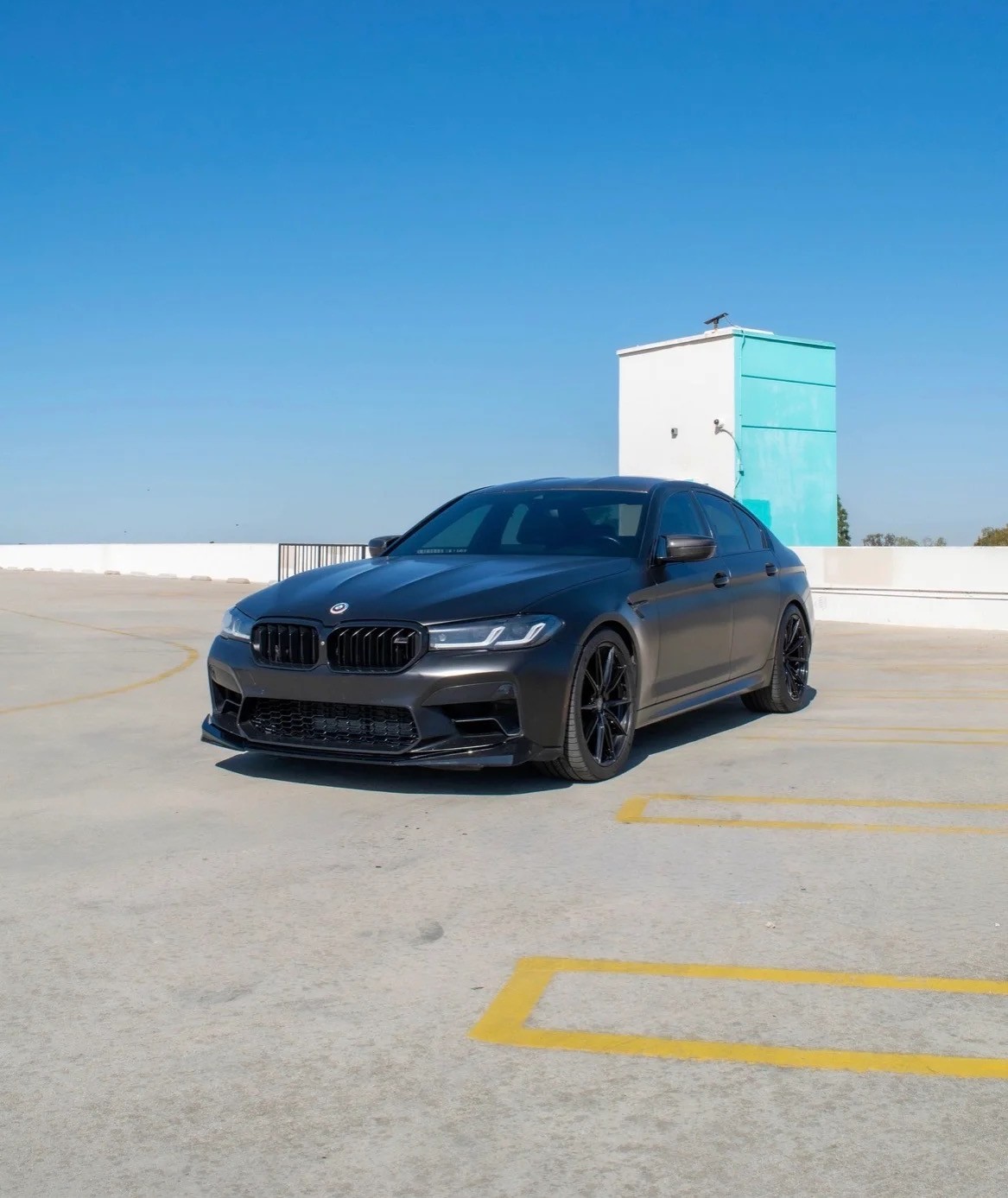BMW M5 Competition — Black